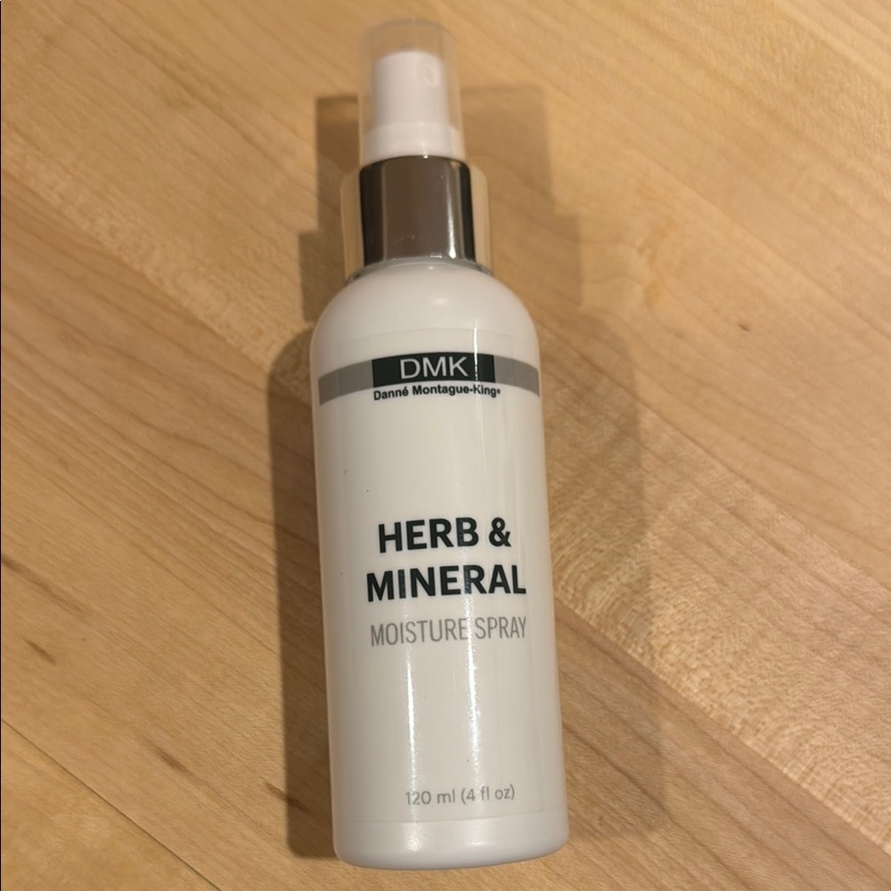 DMK Herb & Mineral Moisture Spray